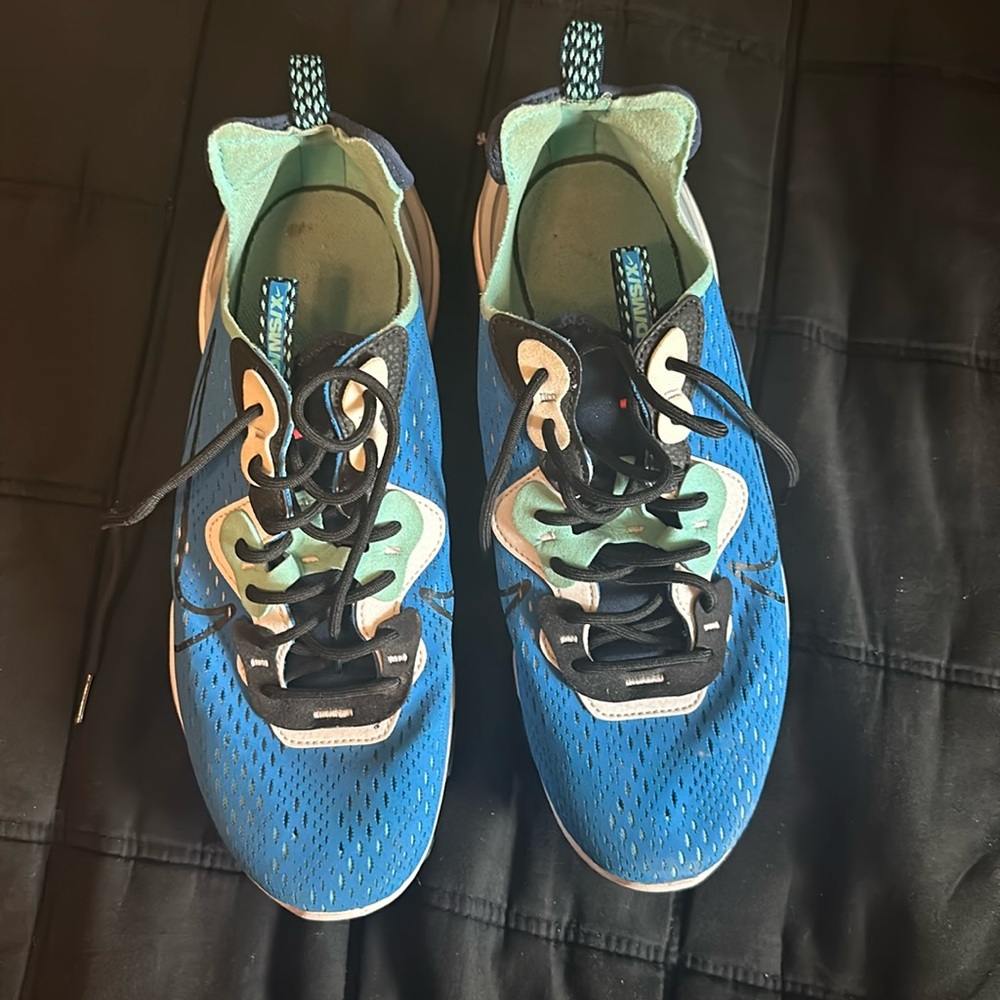 Nike shoes Size 10